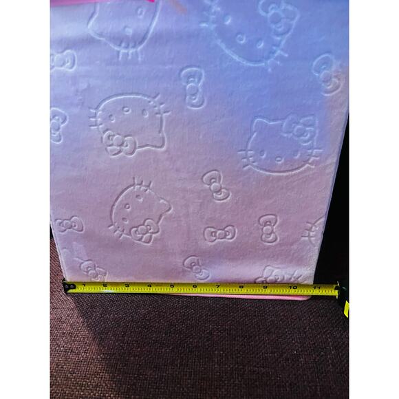 Hello Kitty storage bin Easter bundle 60 x 90 strawberry soft throw - Picture 11 of 13